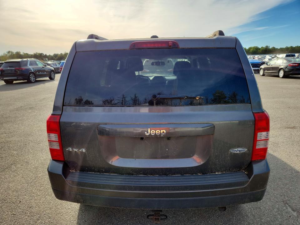 صورة رقم 6 من المزاد - 2015 JEEP PATRIOT مع VIN 1C4NJRFB2FD290677