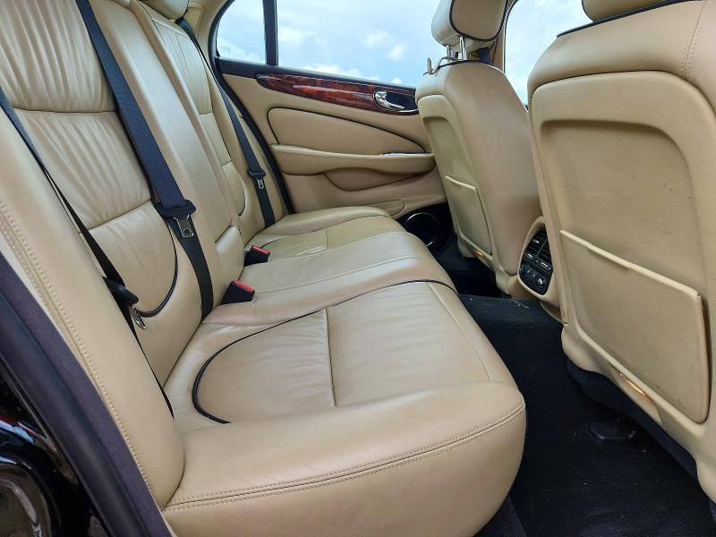 Photo 10 from auction – 2008 JAGUAR XJ8 with VIN SAJWA71BX8SH24458