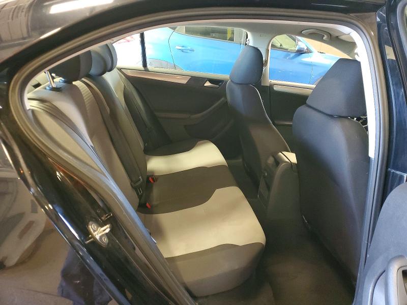 Снимка 10 от търг – 2017 VOLKSWAGEN JETTA с VIN 3VW2B7AJ5HM273119