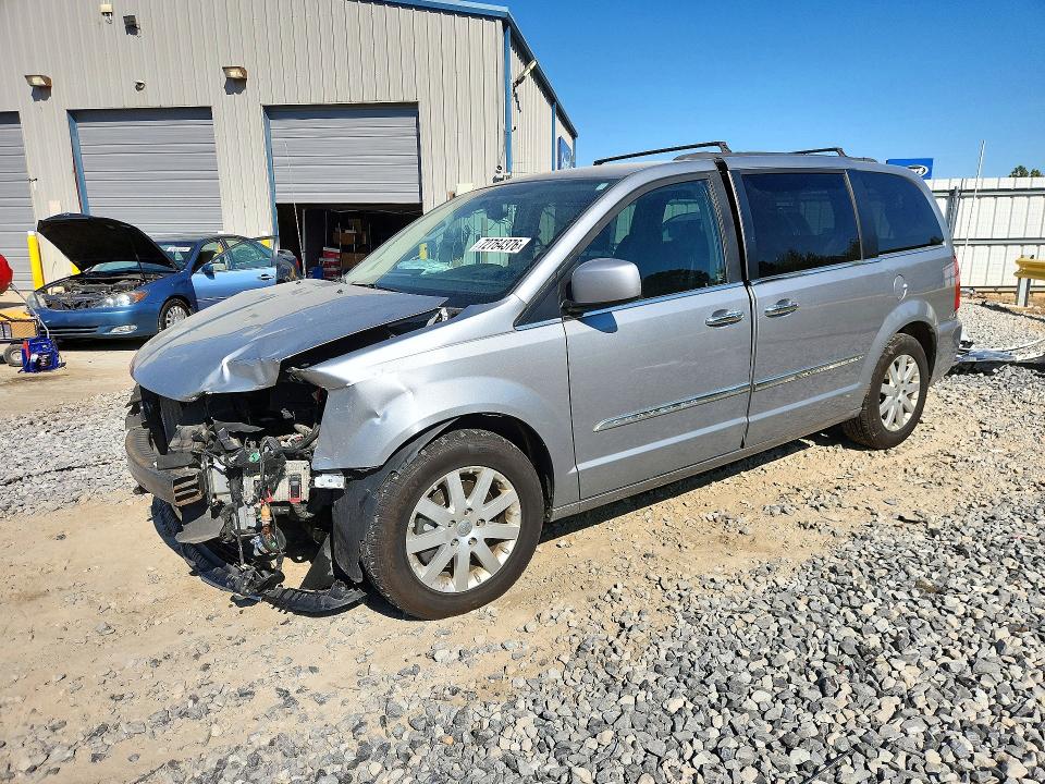 Снимка 1 от търг – 2015 CHRYSLER TOWN & COUNTRY с VIN 2C4RC1BG2FR698060
