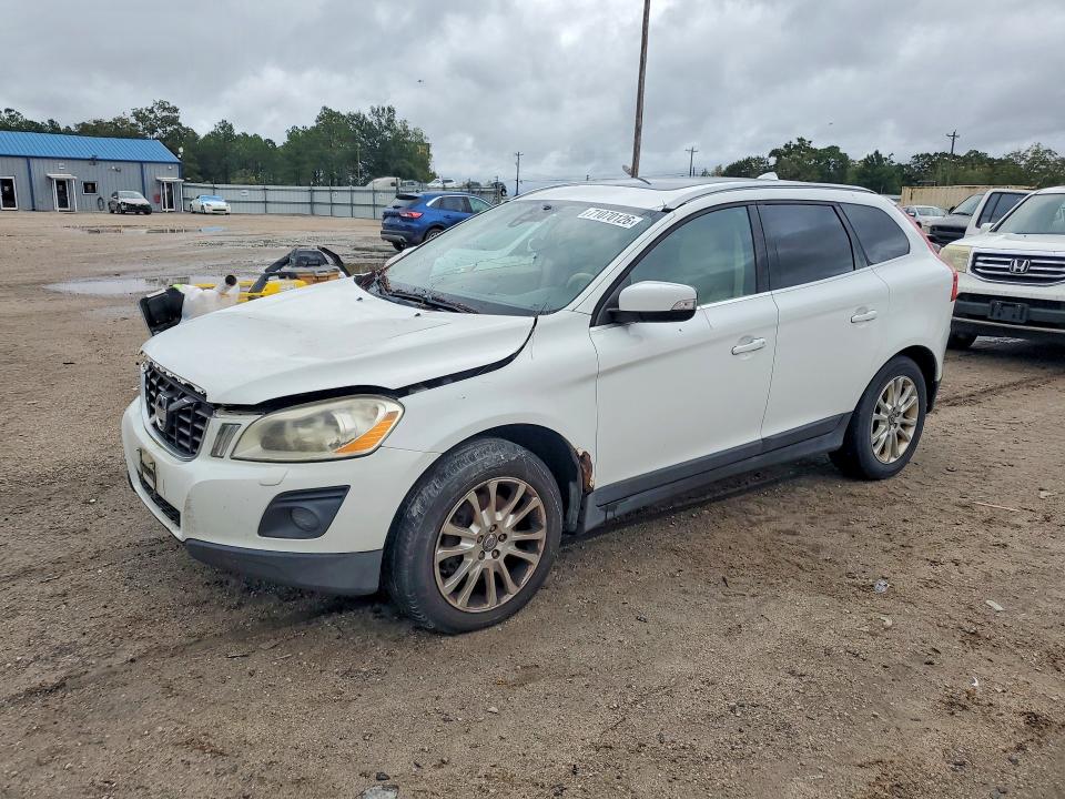 VOLVO XC60 2010 z numerem VIN YV4992DZ5A2032320 - Zdjęcie z aukcji