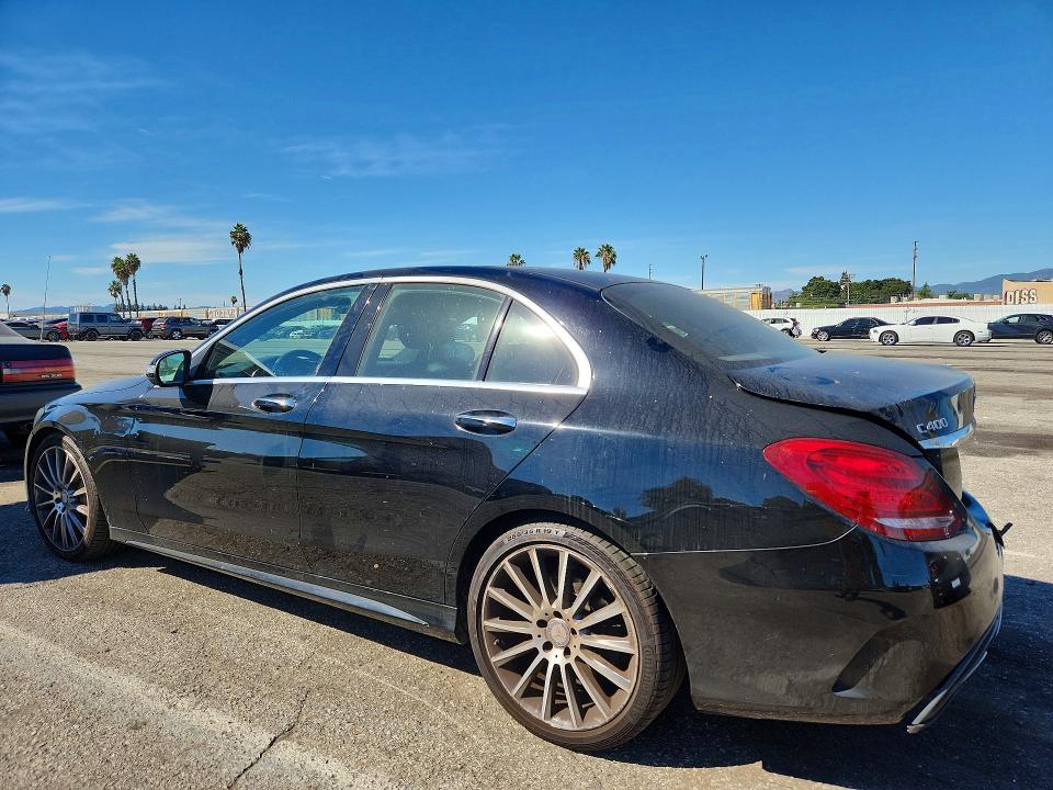 Снимка 2 от търг – 2015 MERCEDES-BENZ C с VIN 55SWF6GB1FU021905