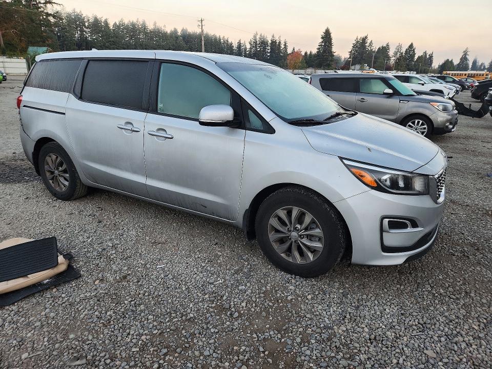 Снимка 4 от търг – 2019 KIA SEDONA с VIN KNDMB5C14K6550833