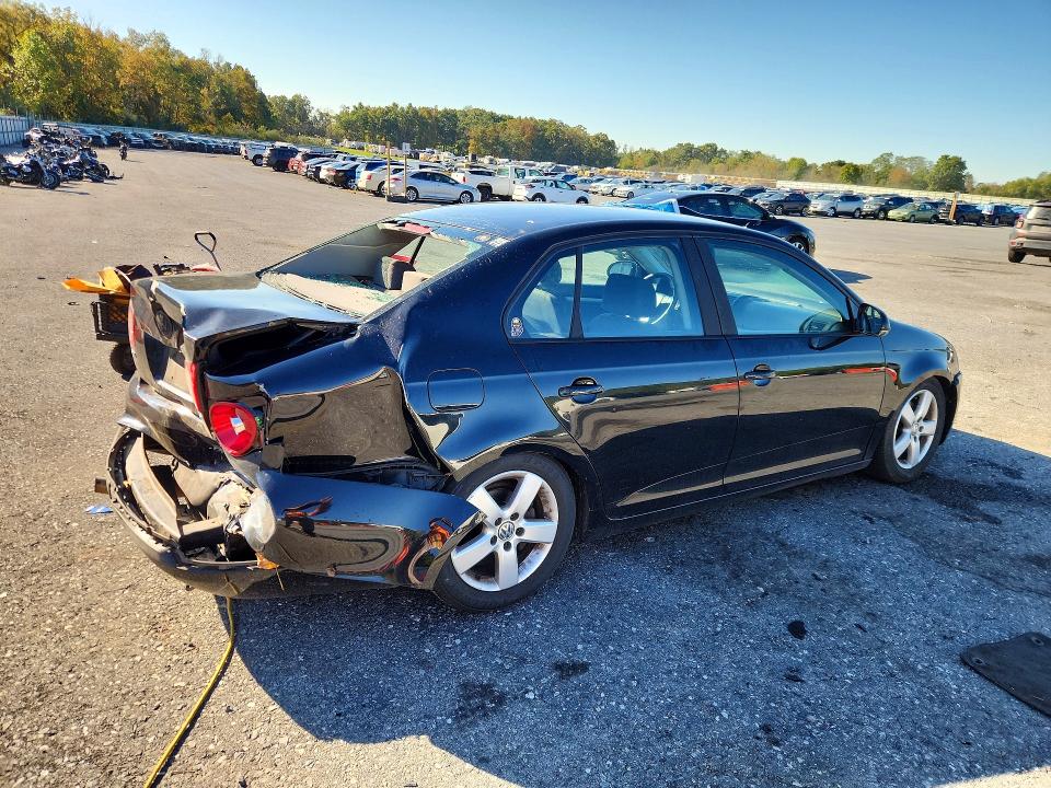 Снимка 3 от търг – 2006 VOLKSWAGEN JETTA с VIN 3VWPF71KX6M669689
