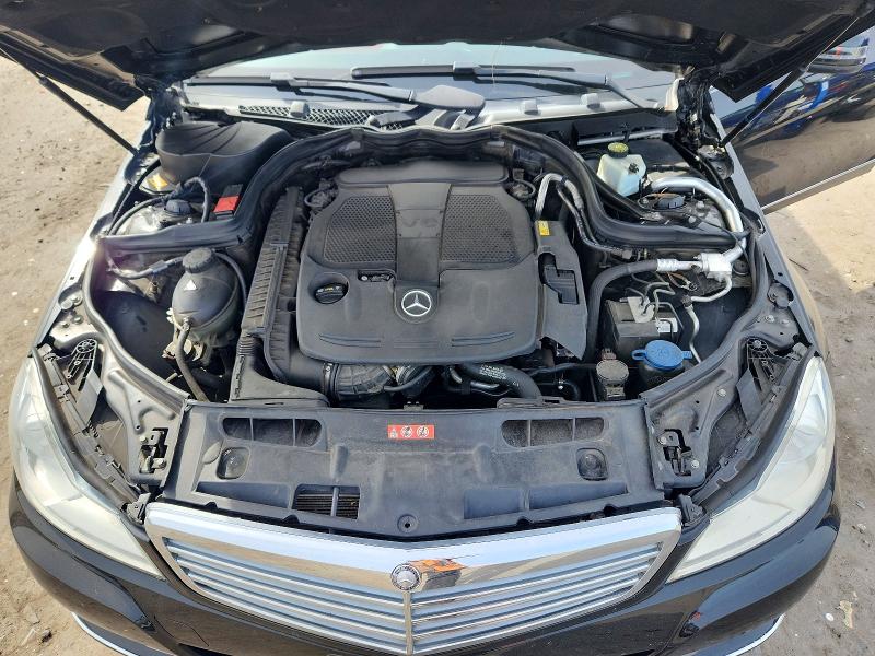 Снимка 11 от търг – 2013 MERCEDES-BENZ C с VIN WDDGF8AB8DA820828