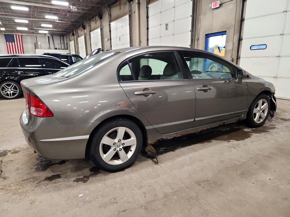 Снимка 3 от търг – 2007 HONDA CIVIC с VIN 1HGFA168X7L134647