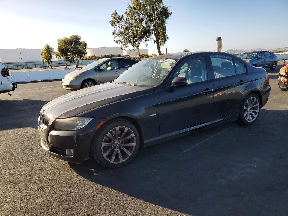 BMW 328 2011 with VIN WBAPH5C56BA444764 - Photo from auction