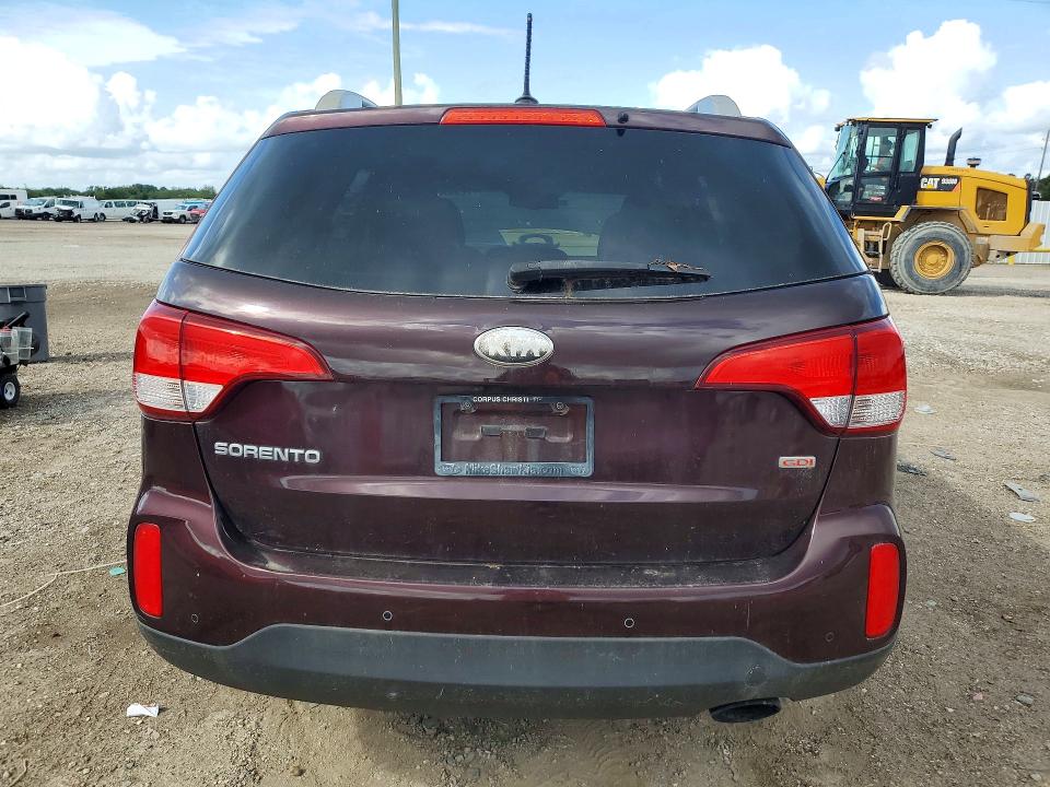 Photo 6 from auction – 2014 KIA SORENTO with VIN 5XYKT3A69EG478598