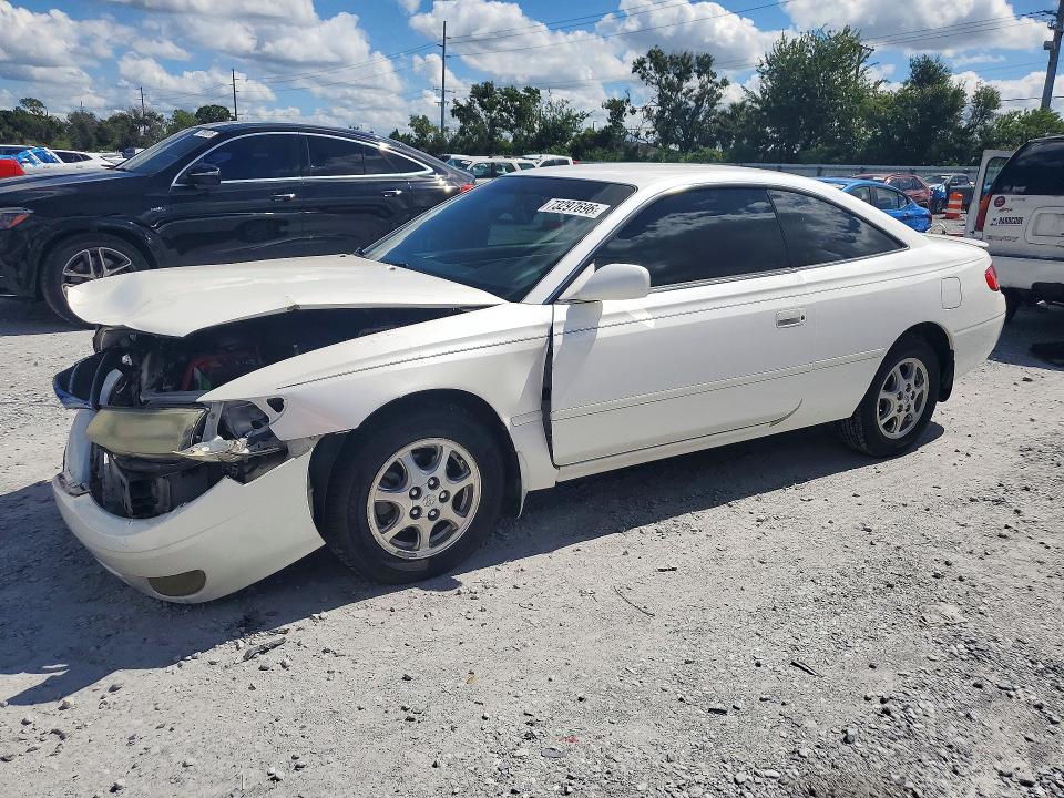 TOYOTA CAMRY SOLARA 2000 z numerem VIN 2T1CG22P6YC390800 - Zdjęcie z aukcji