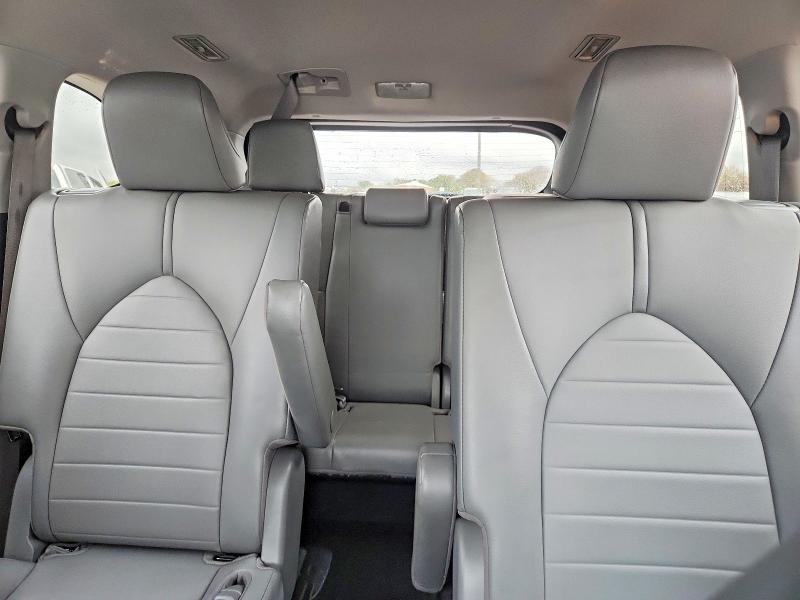 Zdjęcie 10 z aukcji – 2021 TOYOTA HIGHLANDER z VIN 5TDGZRAH9MS519046