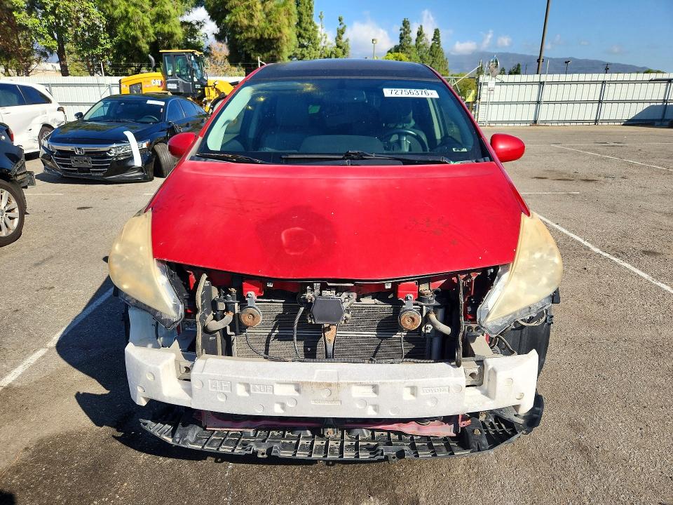 Photo 5 from auction – 2013 TOYOTA PRIUS V with VIN JTDZN3EU5D3205629
