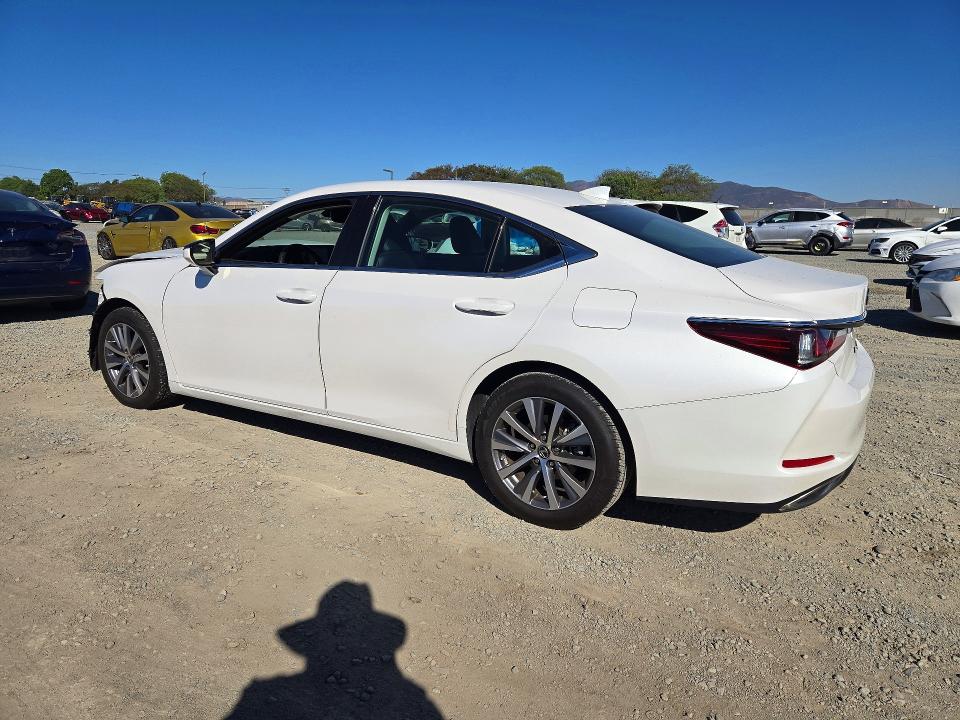 Снимка 2 от търг – 2020 LEXUS ES 350 с VIN 58ACZ1B11LU057856