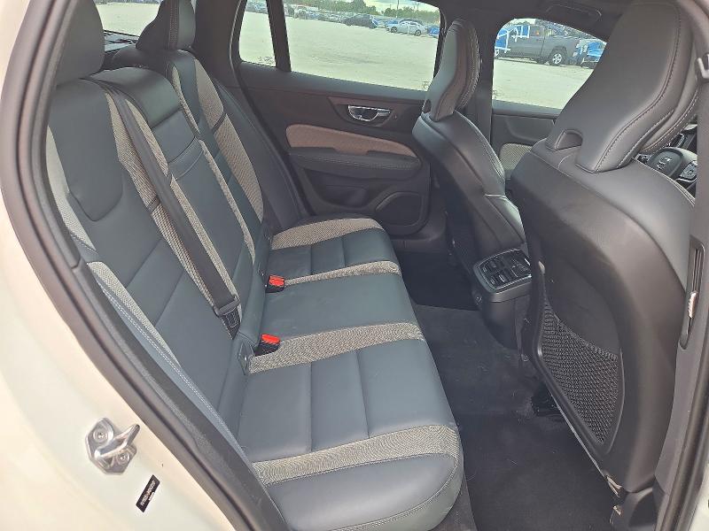 Фото 10 с аукциона – 2021 VOLVO V60 с VIN YV1102EM9M2437317