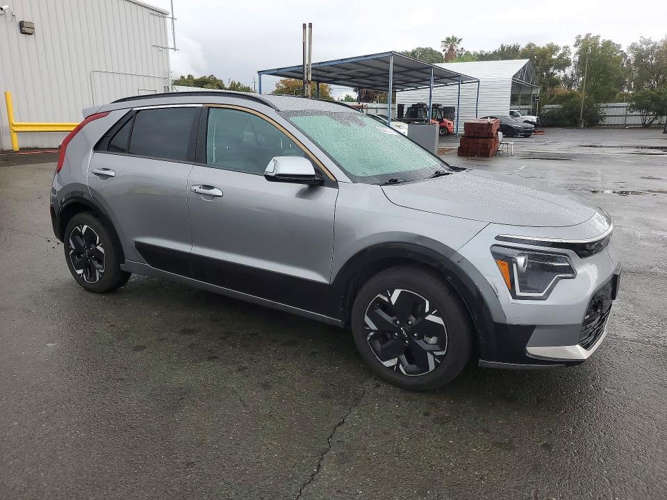 Photo 4 from auction – 2024 KIA NIRO with VIN KNDCR3L1XR5121594