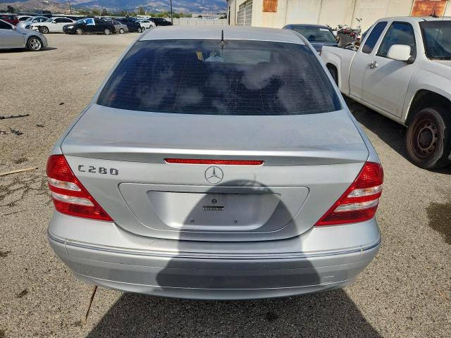 Снимка 6 от търг – 2006 MERCEDES-BENZ C с VIN WDBRF54H86A844999