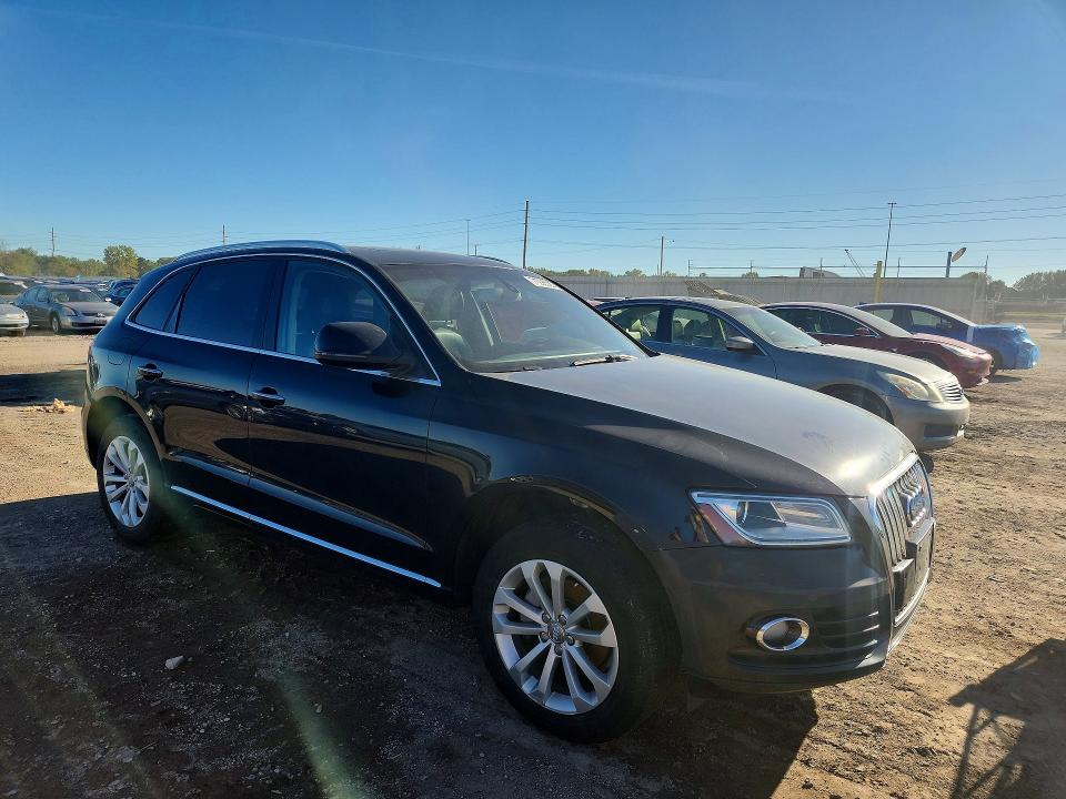Foto 4 de la subasta – 2015 AUDI Q5 con VIN WA1LFAFPXFA012157
