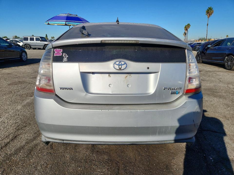 Снимка 6 от търг – 2006 TOYOTA PRIUS с VIN JTDKB20U367061277