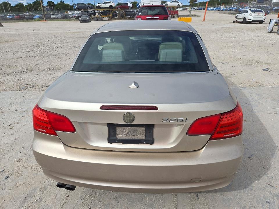 Снимка 6 от търг – 2012 BMW 328 с VIN WBADW3C5XCE821684