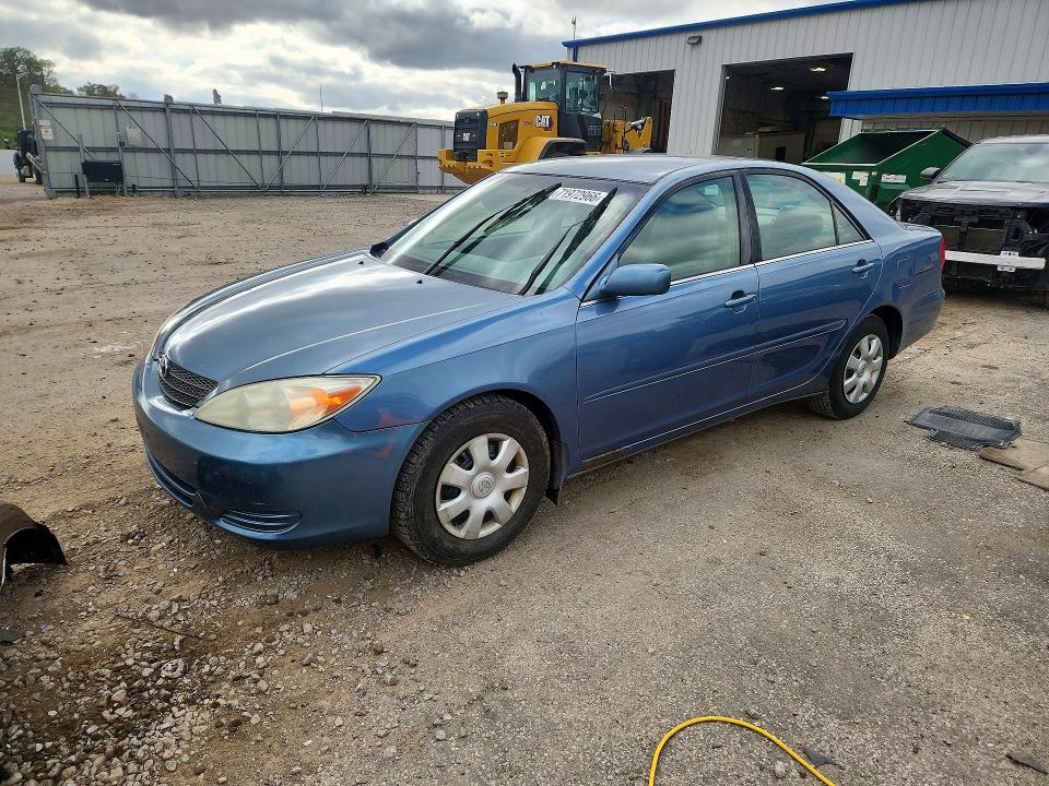 TOYOTA CAMRY 2002 с VIN 4T1BE32K82U528533 - Снимка от търг