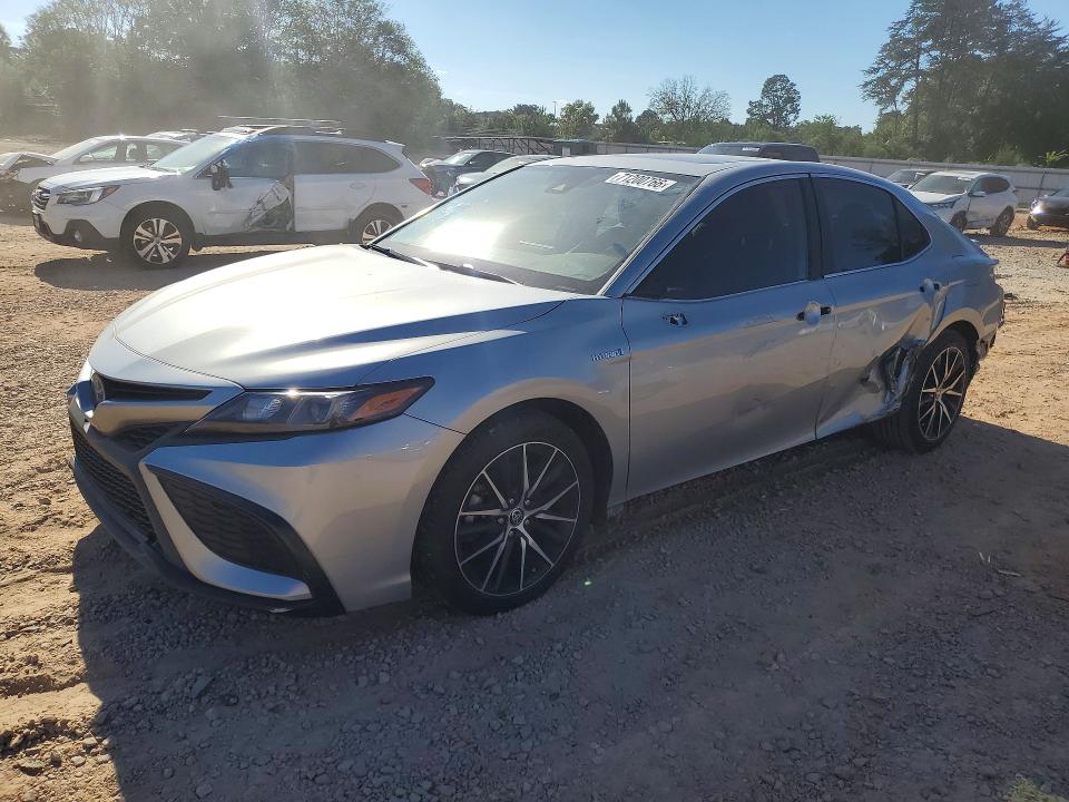 TOYOTA CAMRY 2021 с VIN 4T1S31AK3MU021604 - Снимка от търг