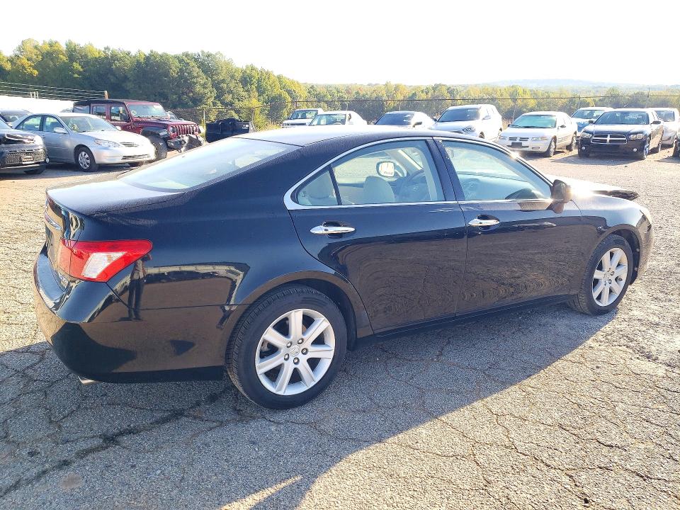 Снимка 3 от търг – 2007 LEXUS ES с VIN JTHBJ46G772072022