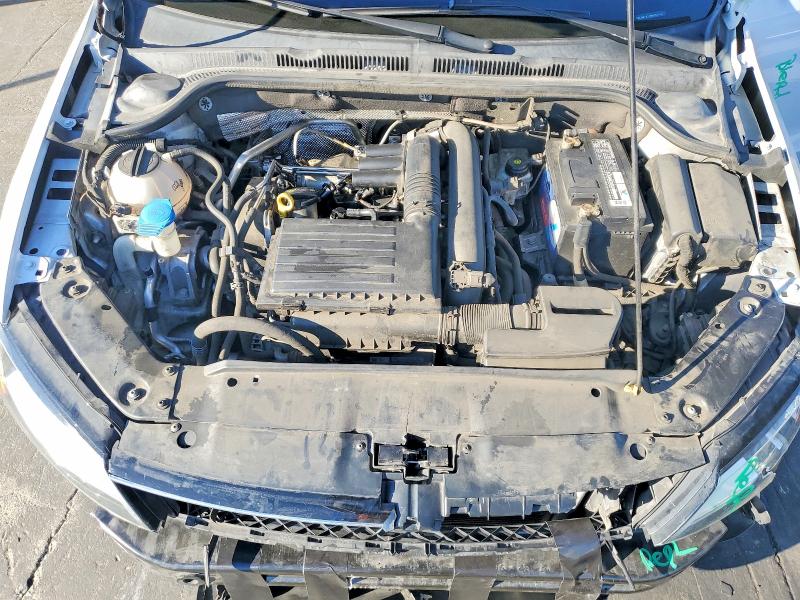 Photo 11 from auction – 2017 VOLKSWAGEN JETTA with VIN 3VWDB7AJ7HM355183