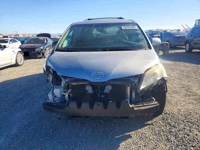 Photo 5 from auction – 2015 TOYOTA SIENNA with VIN 5TDYK3DC3FS659134
