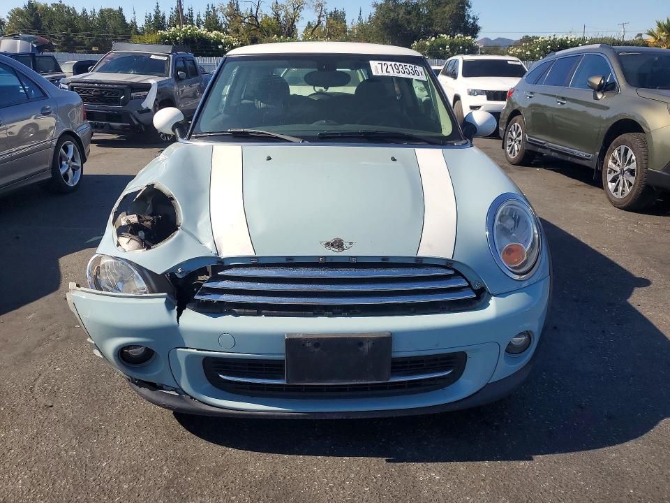 Foto 5 de la subasta – 2013 MINI COOPER con VIN WMWSU3C54DT687684