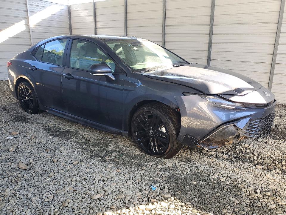 Снимка 4 от търг – 2026 TOYOTA CAMRY с VIN 4T1DAACK0TU716827