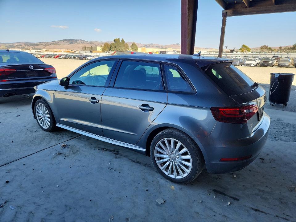 Photo 2 from auction – 2016 AUDI A3 with VIN WAUUPBFFXGA158691