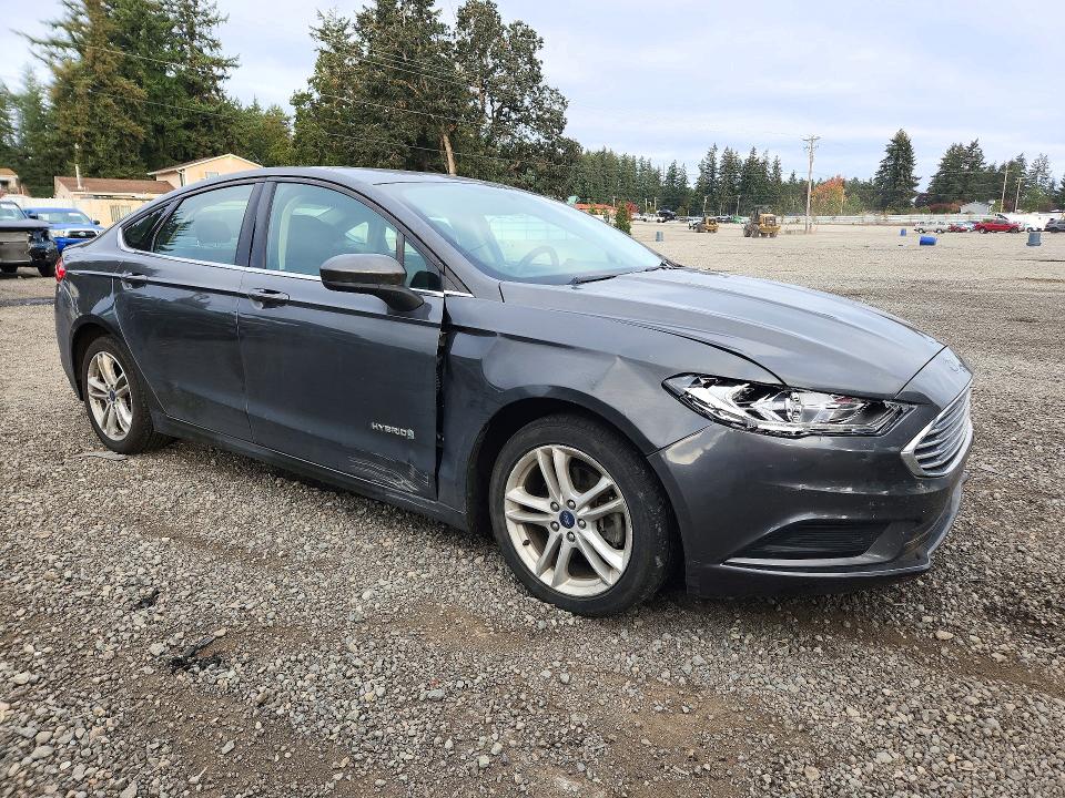 Снимка 4 от търг – 2018 FORD FUSION с VIN 3FA6P0LU1JR116108