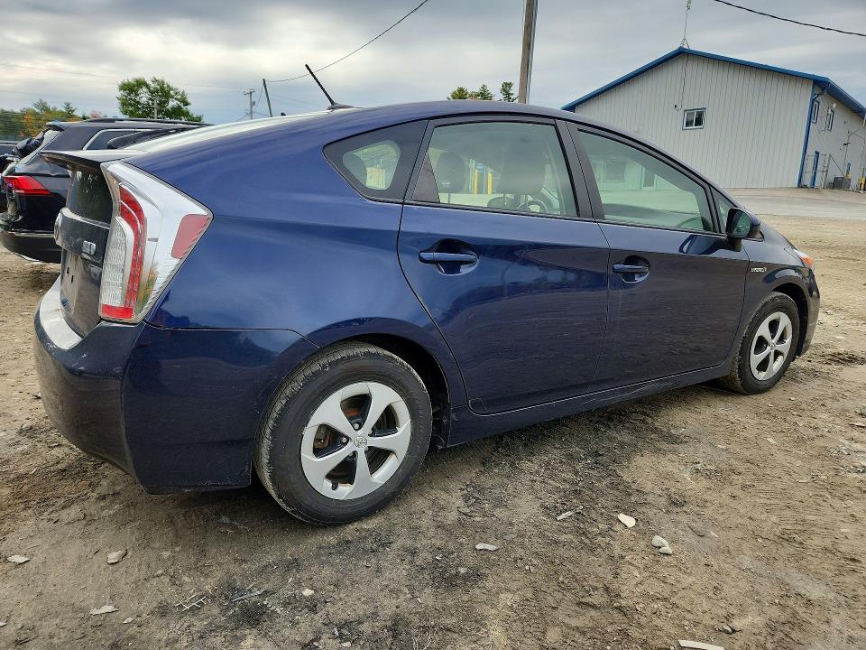 صورة رقم 3 من المزاد - 2014 TOYOTA PRIUS مع VIN JTDKN3DU1E0365853