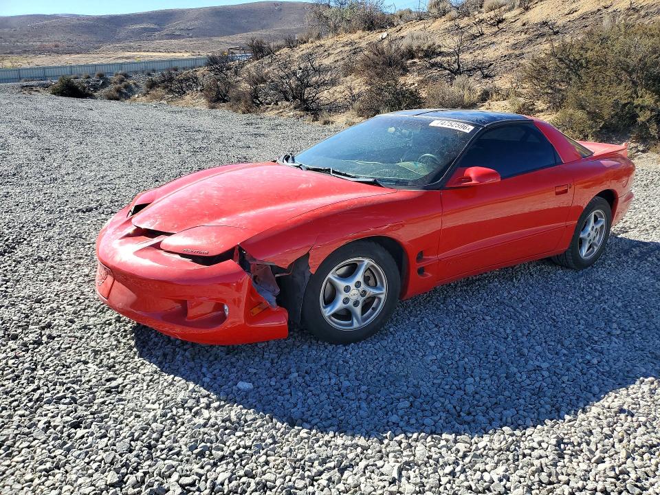 PONTIAC FIREBIRD 2000 مع رقم تعريف المركبة 2G2FV22G5Y2113765 - صورة من المزاد