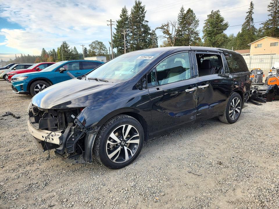 Снимка 1 от търг – 2018 HONDA ODYSSEY с VIN 5FNRL6H9XJB038858