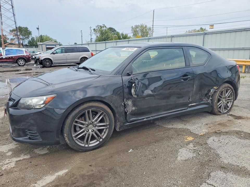 Снимка 1 от търг – 2013 SCION TC с VIN JTKJF5C77D3061867