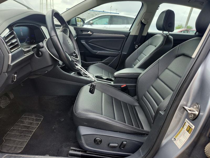 Photo 7 from auction – 2024 VOLKSWAGEN JETTA with VIN 3VW7M7BU6RM018537