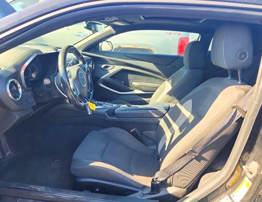 Photo 7 from auction – 2018 CHEVROLET CAMARO with VIN 1G1FB1RS4J0138911