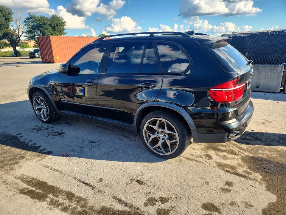 Photo 2 from auction – 2013 BMW X5 with VIN 5UXZW0C58D0B91395