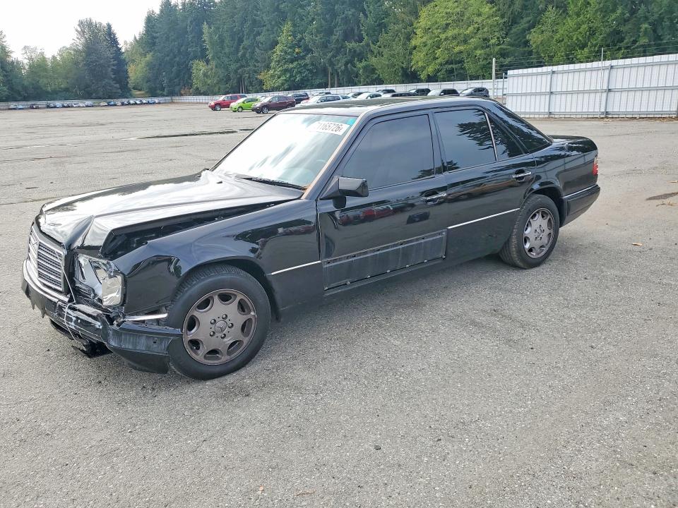 MERCEDES-BENZ E 1995 with VIN WDBEA34E0SC193518 - Photo from auction