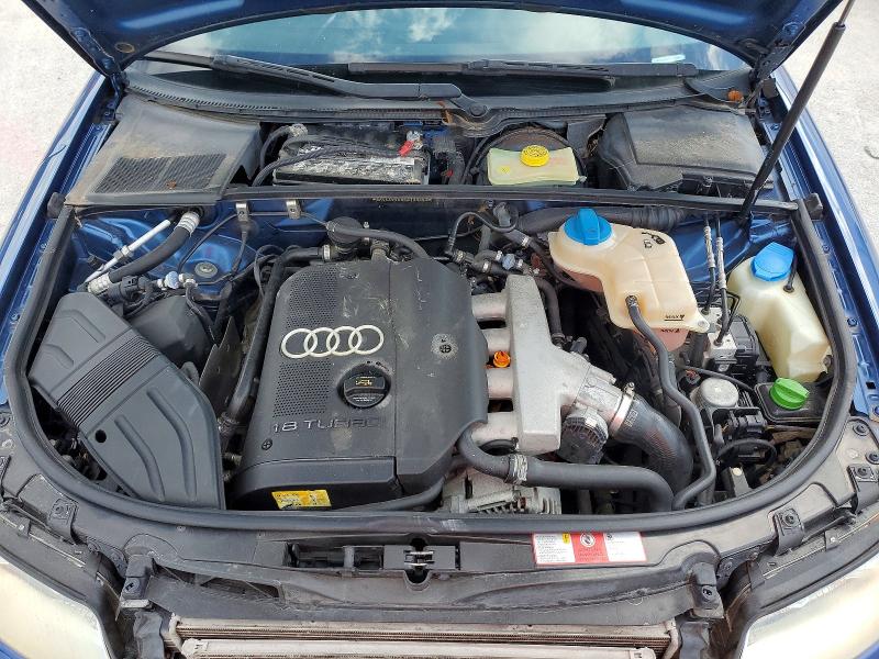 Снимка 11 от търг – 2004 AUDI A4 с VIN WAULC68E64A189483