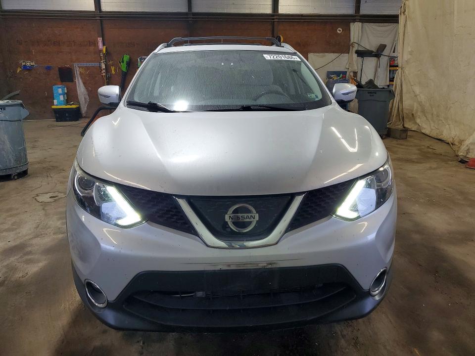 Снимка 5 от търг – 2018 NISSAN ROGUE SPORT с VIN JN1BJ1CR4JW293599
