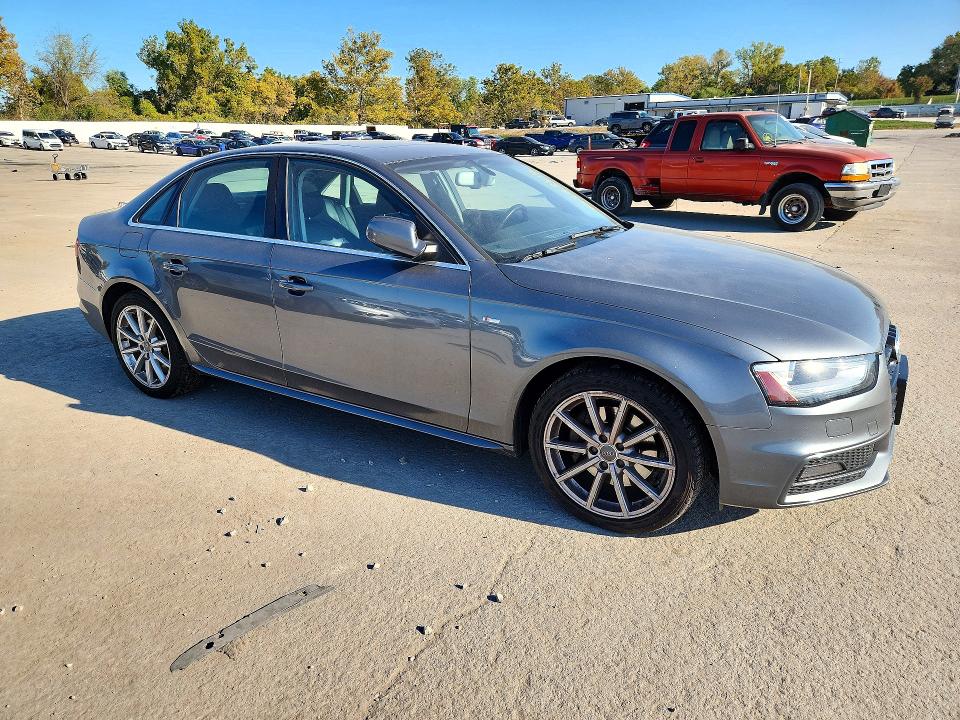 Снимка 4 от търг – 2015 AUDI A4 с VIN WAUFFAFL8FN022353