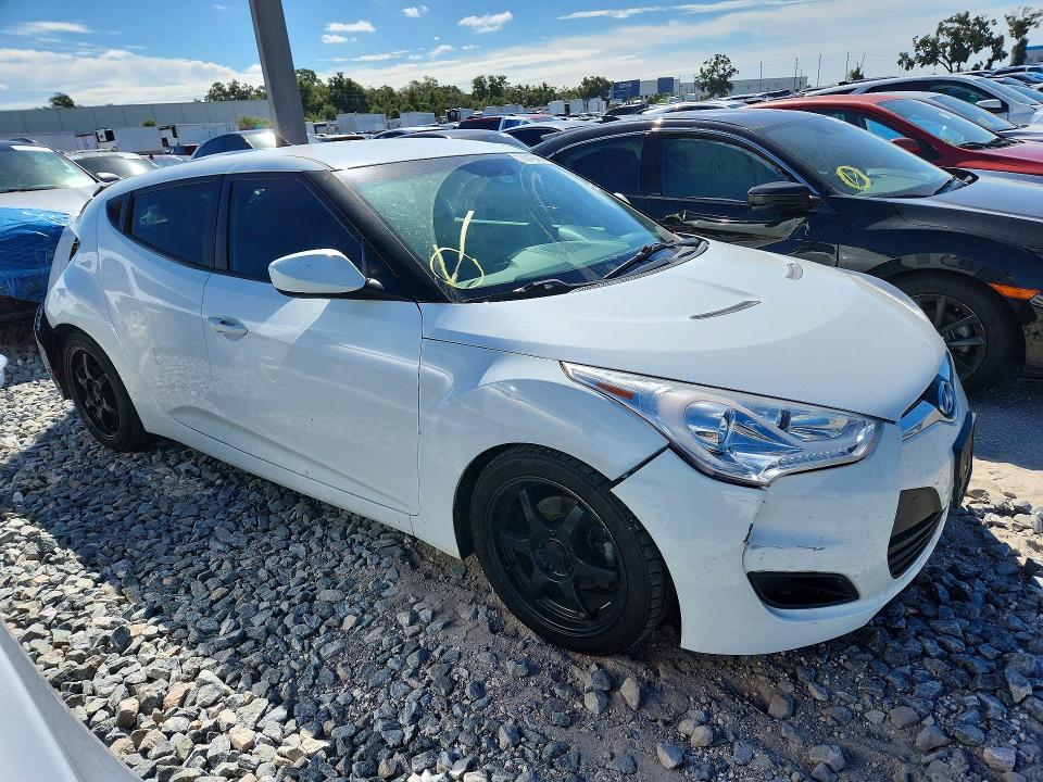 صورة رقم 4 من المزاد - 2014 HYUNDAI VELOSTER مع VIN KMHTC6AD3EU200441