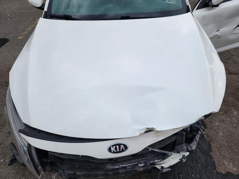 Снимка 11 от търг – 2016 KIA OPTIMA с VIN KNAGM4ADXG5094894