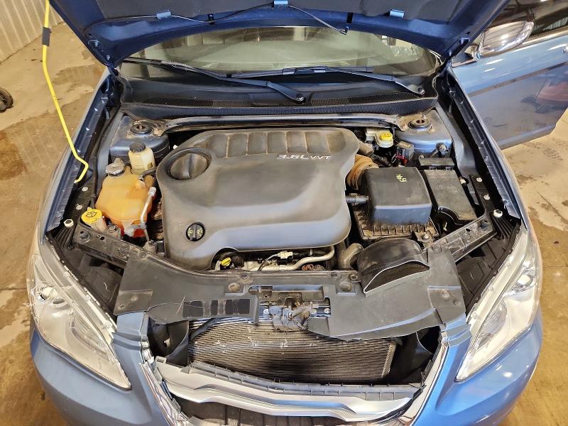 Снимка 11 от търг – 2011 CHRYSLER 200 с VIN 1C3BC2FG5BN603505
