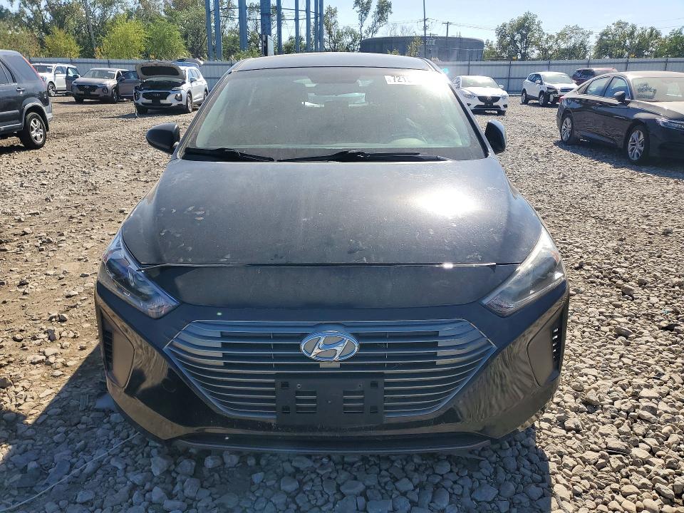 Снимка 5 от търг – 2017 HYUNDAI IONIQ с VIN KMHC65LC9HU056968