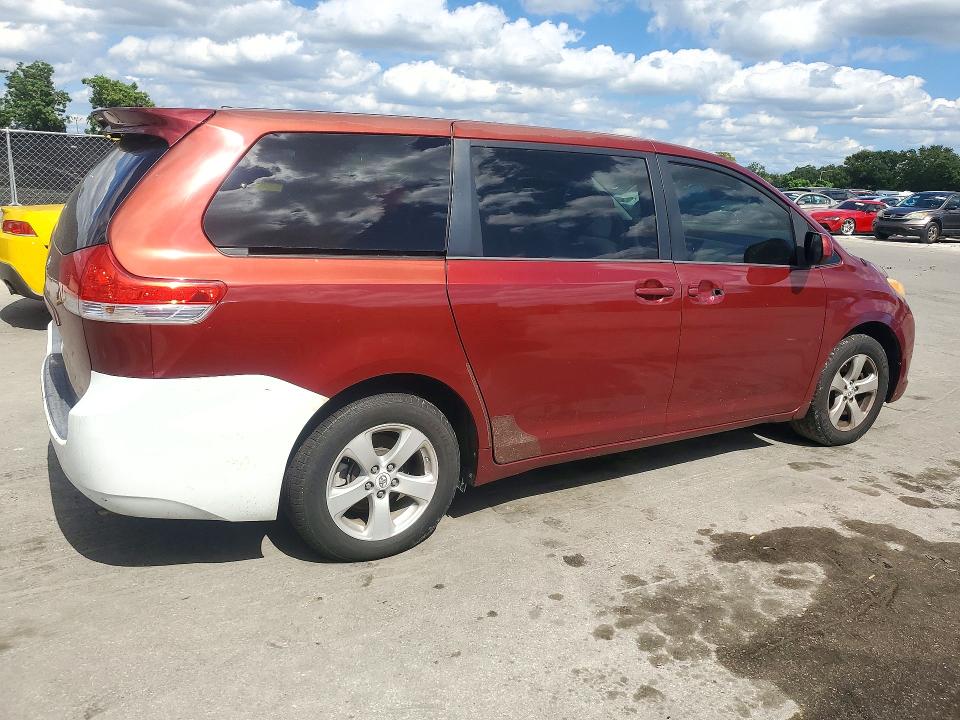 Снимка 3 от търг – 2012 TOYOTA SIENNA с VIN 5TDKA3DC4CS013847