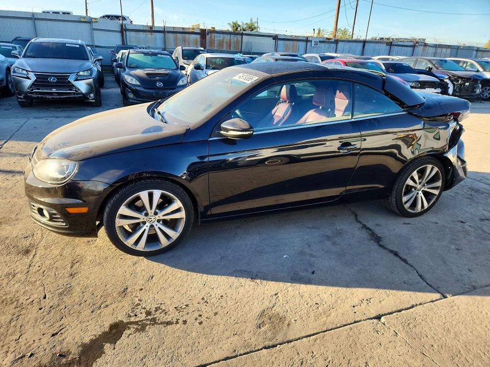 Снимка 1 от търг – 2013 VOLKSWAGEN EOS с VIN WVWFW8AH0DV006966