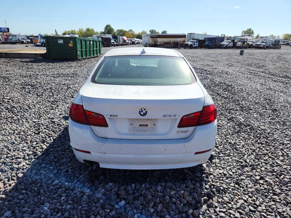 Снимка 6 от търг – 2013 BMW 528 с VIN WBAXH5C56DD114625