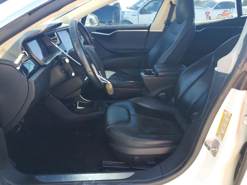 Снимка 7 от търг – 2014 TESLA MODEL S с VIN 5YJSA1S10EFP64859